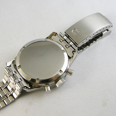 UB End Links 22mm on Aeor Compax.jpg