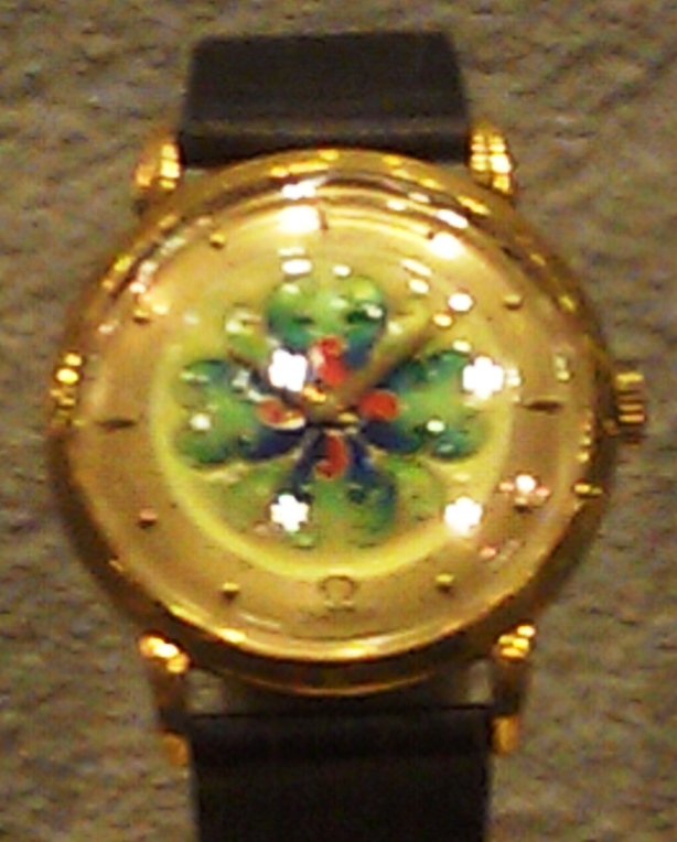 B35 case 10 Cloissone dial and Sclupture dial watch no 3 flower.jpg
